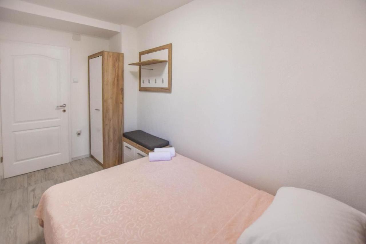 Suite Apartment Toni Poljana  Exterior foto